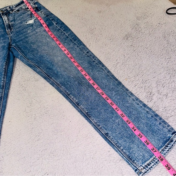 American Eagle high waisted mom jeans - Picture 11 of 12